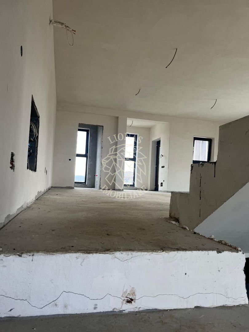 Doua case in Duplex 4 camere 183 mp-teren 295 mp-Dezmir Jud. Cluj - Poză 10