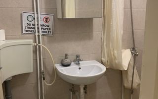 Casa single, cu 3 apartamente si garsoniera , regim hotelier-zona ultracentrala - Poză 3