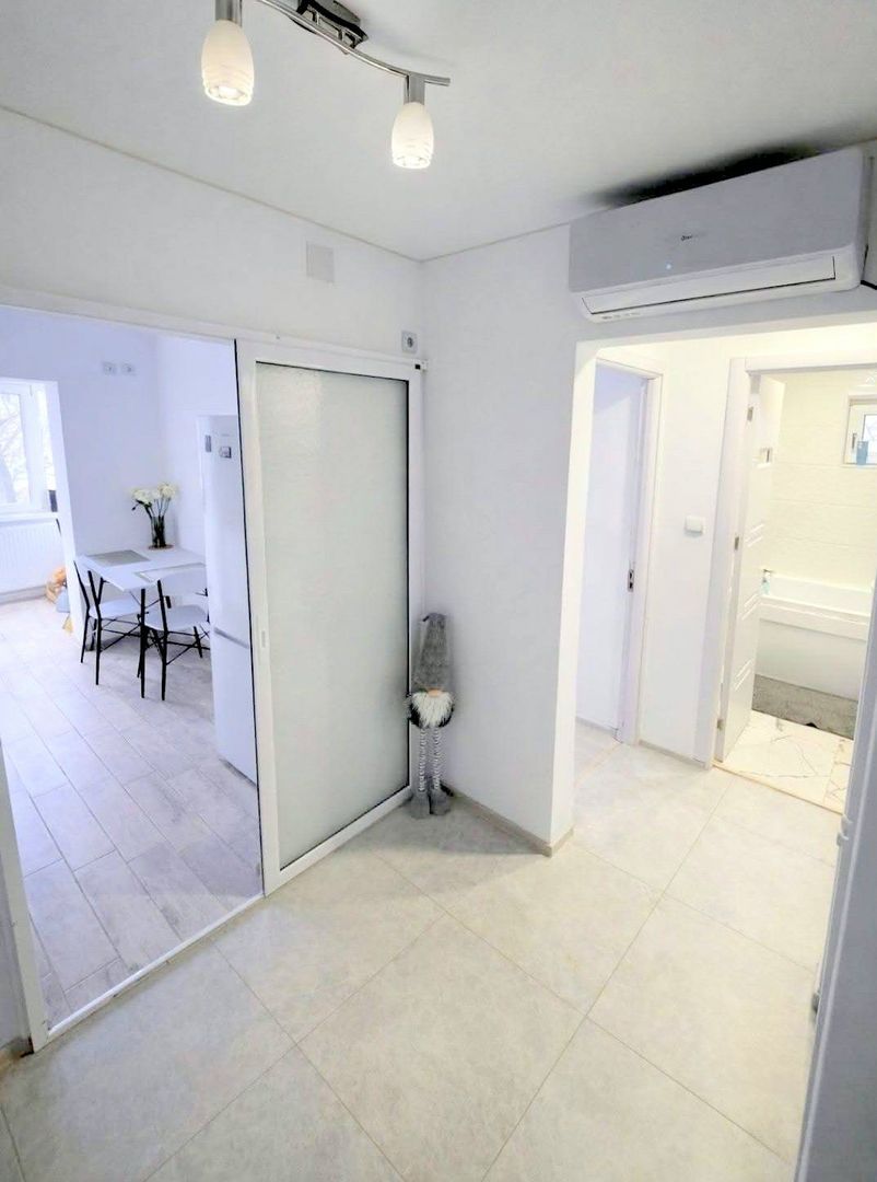 De vanzare apartament cu 2 camere Siderurgistilor Vest - Poză 1