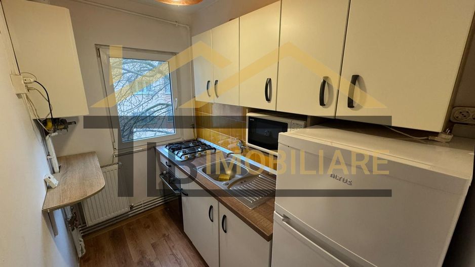 Apartament cu 2 camere, 45 mp, decomandat, Zona UMFST - Poză 5