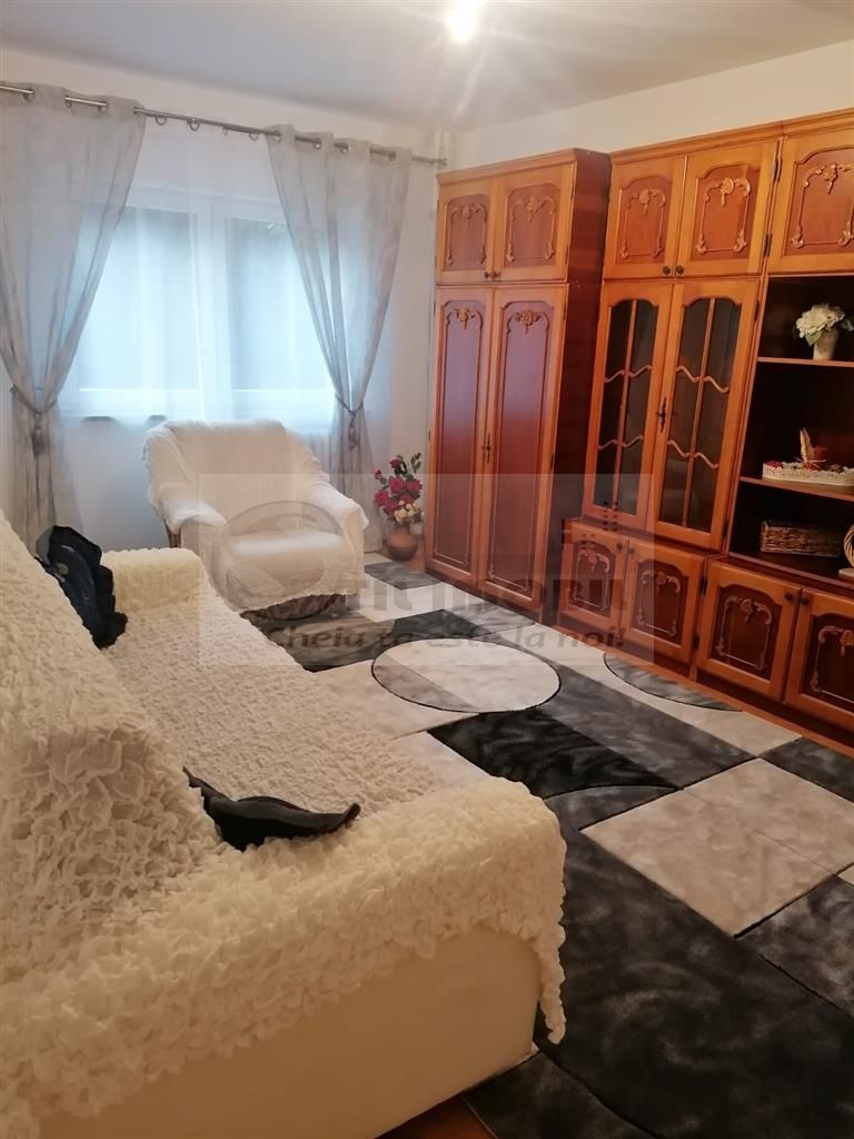 Apartament 2 camere - Zona Nicolina  -  449 Euro - Poză 2