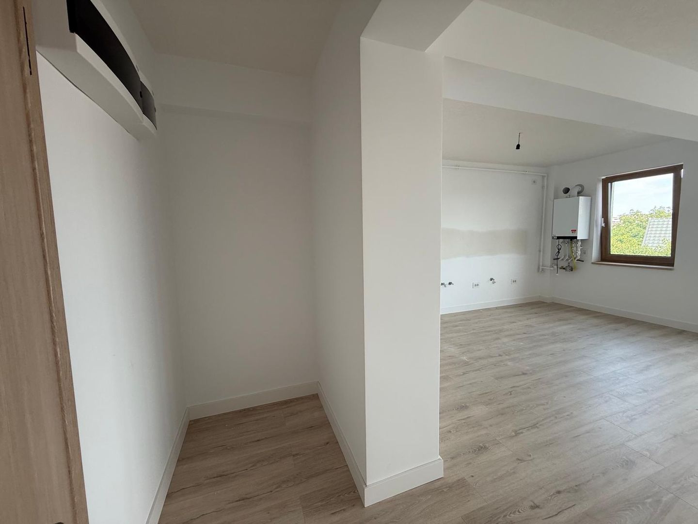 Titan- Bloc boutigue- apartament 2 camere -living generos - Poză 11