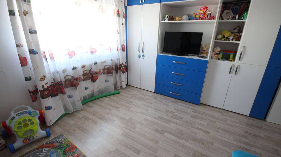 Casa individuala cu garaj - Poză 6