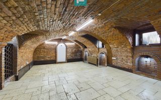 Spațiu Ultracentral Demisol de închiriat - Poză 1