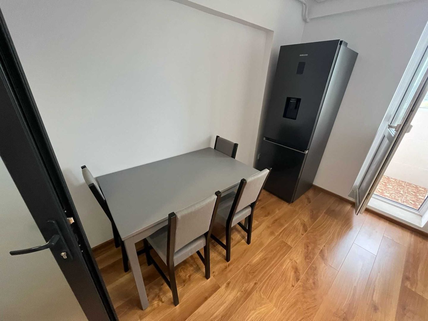 3 camere, decomandat, 2 bai, etaj 7/11, Micro18 - Poză 2