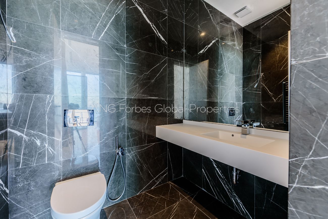 Apartament de 5 camere spațios, situat în zona Nord din Constanța - Poză 24