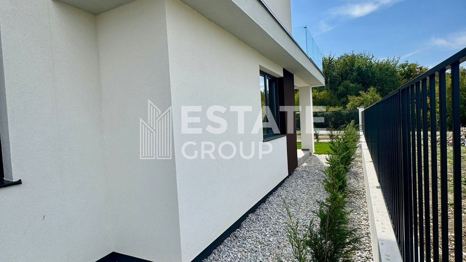 Duplex modern cu 5 camere in Dumbravita - Poză 1