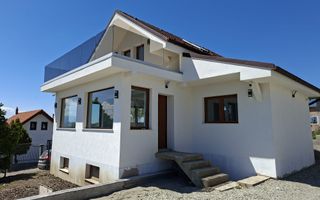 Casa premium 4 camere 2 bai pivnita filigorie teren 550 mp Sura Mare - Poză 1