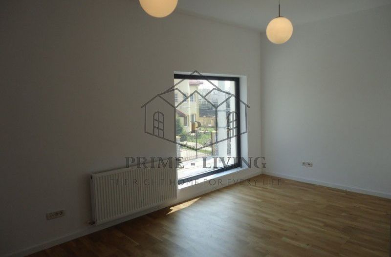 VILA CU 5 DORMITOARE SI PISCINA PRIVATA LA INCHIRIERE IN IANCU NICOLAE - Poză 8