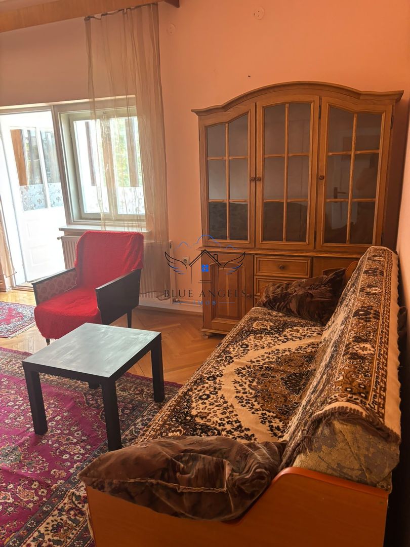 Apartament cu 3 camere – zona centrală - Poză 5