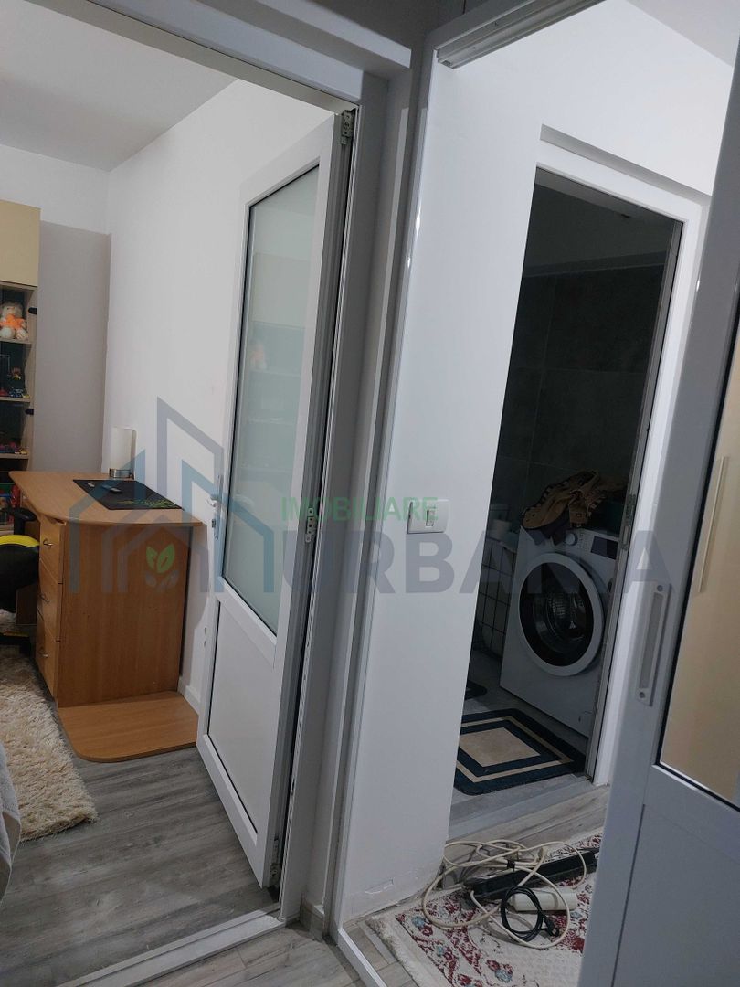 Garsonieră decomandată, 28 mp, demisol, de închiriat în Iași - Poză 6