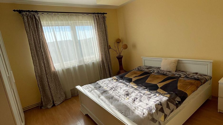 Apartament 4 camere, 99 mp, mobilat, centrală proprie – Zona Steaua - Poză 2