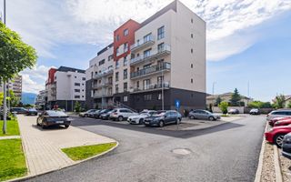 Garsonieră spațioasă, parcare și boxa, contract ANAF, Maurer Coresi - Poză 8