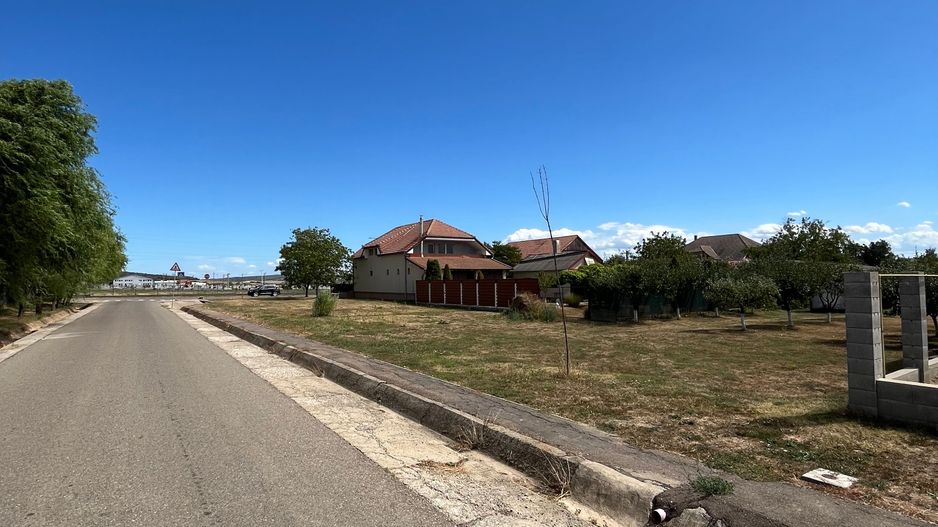 Teren intravilan de vanzare in Marghita – 800 mp, 2 fronturi stradale - Poză 7