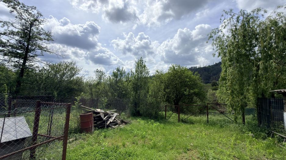 Casa in Leresti, la strada principala, cu rau in spate | teren 831 mp- Campulung - Poză 14