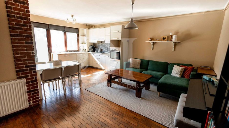 Apartament de vanzare/ Zona  Florilor / Floresti - Poză 1