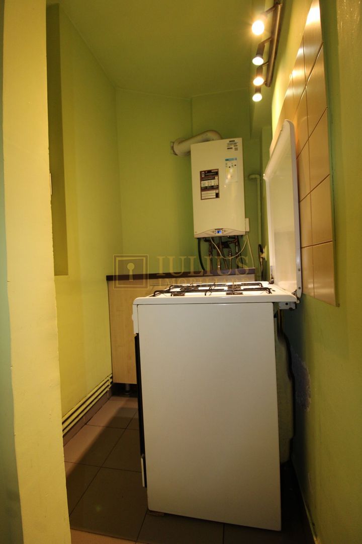 Complex, 4 camere, centrală proprie, aer condiționat - Poză 11