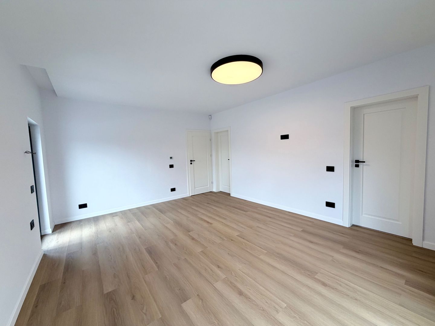 PROIECT DEOSEBIT ZONA LIPOVEI - Poză 11