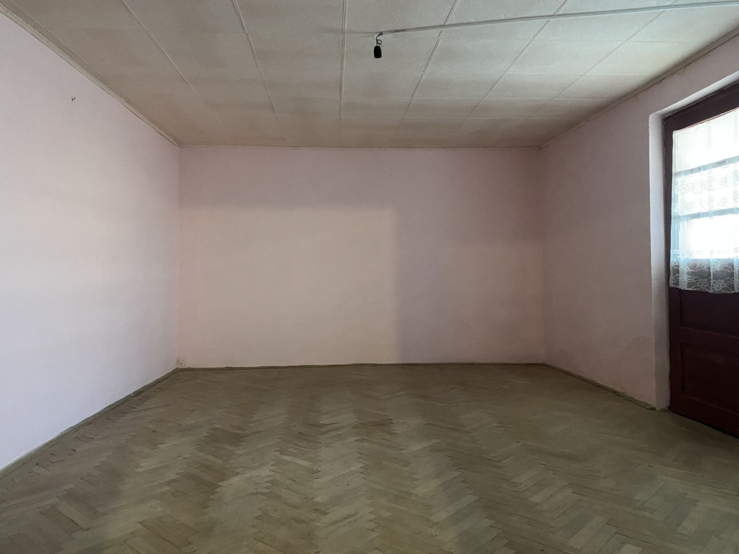 Vanzare casă cu teren generos în Săcueni, la 15 minute de Târgoviște - Poză 25