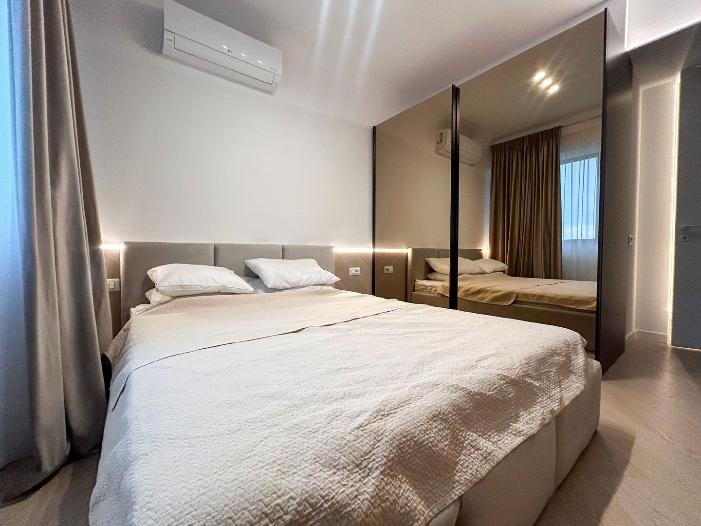 Chirie I Apartament 2 camere I Cortina North I Vedere Oraș I Faza 1 - Poză 8