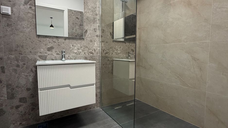 Apartament două camere, finisat nou, zona Eroilor - Poză 5