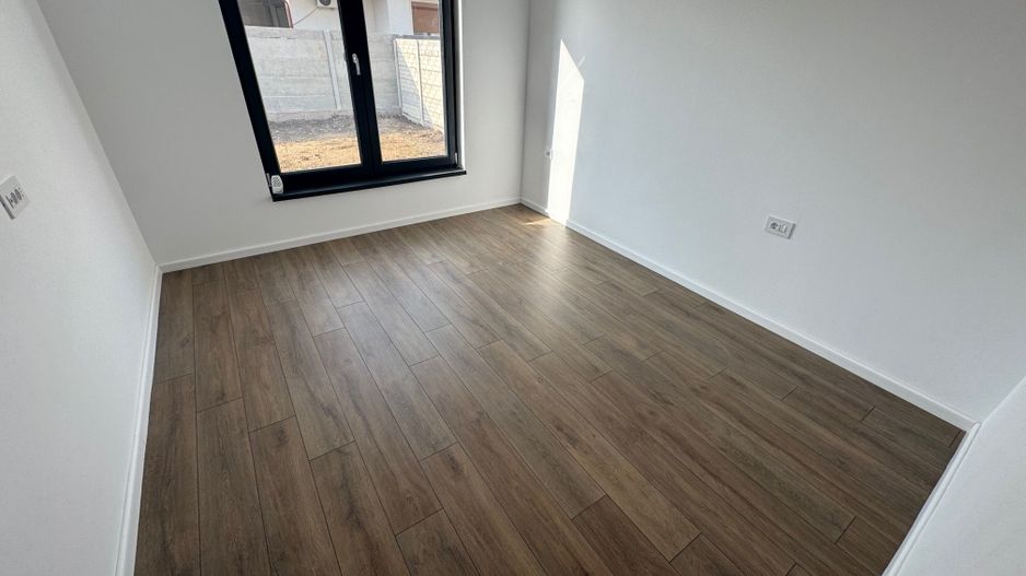 Case Mediteranene pe PARTER, 100m2 suprafata, curte 400m2, 0% comision - Poză 13