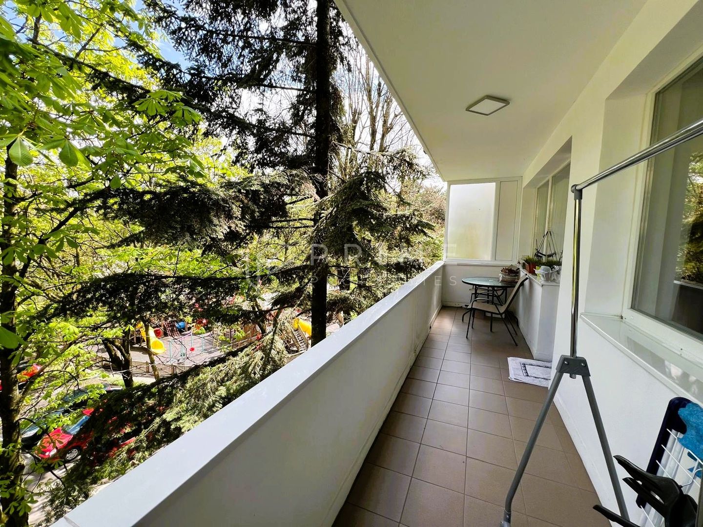 Apartament 2 camere | Aleea Carpați | Etaj 3/4 | Balcon 9 mp - Poză 22