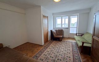 Garsoniera Craiovei etaj intermediar in bloc de apartamente - Poză 8
