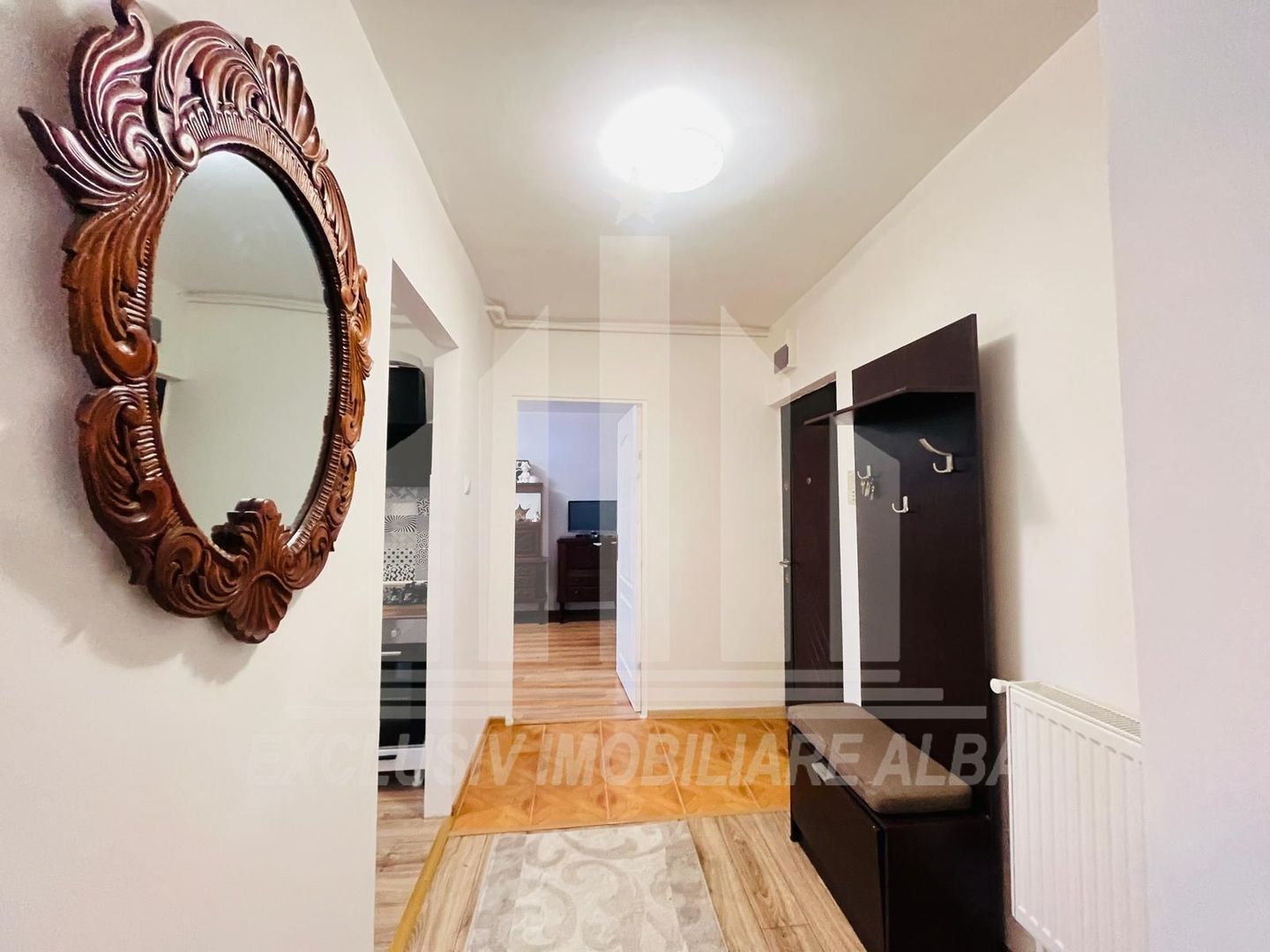 Vanzare apartament 2 camere decomandate, zona buna Cetate - Poză 5