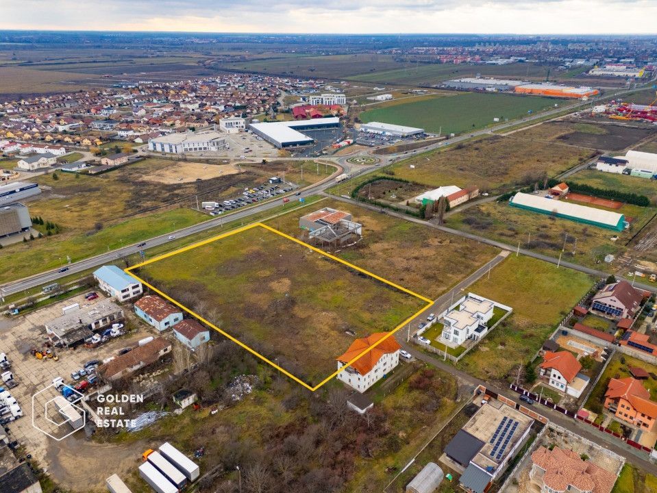 Oportunitate!Teren intravilan 10.000mp,Vladimirescu,perfect pentru bloc sau hala - Poză 10
