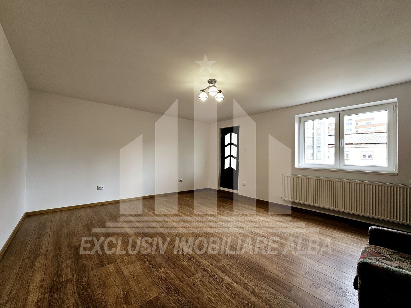 Apartament cu 2 camere decomandate de vanzare, Cetate - Poză 4