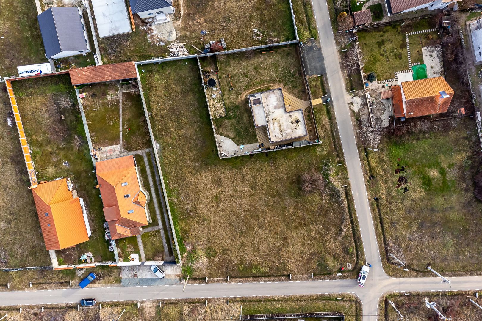 Teren generos, situat pe colt in cartierul nou din Calugareni - Poză 7