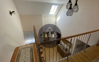 Casă mare și modernă - Poză 17