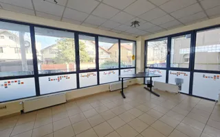 Clădiri de birouri de închiriat Sector 4 – 1.100 mp, vizibilitate stradală - Poză 31