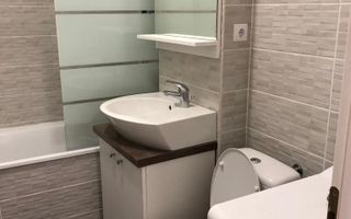 Garsoniera pe Pictor Brana, Selimbar- Etaj 1, loc de parcare privat - Poză 4