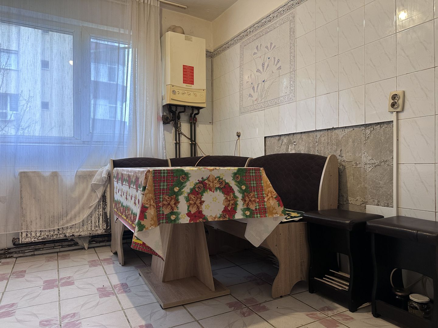 ETAJ 1! Vânzare apartament cu 2 camere în M11 - Târgoviște - Poză 7