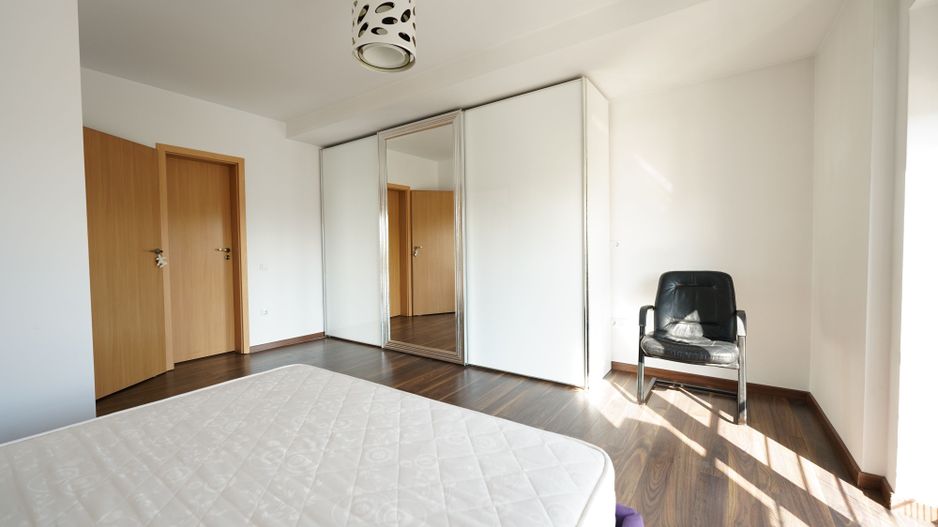 Panoramic View to Herastrau Lake, 5 rooms apartment - Poză 17