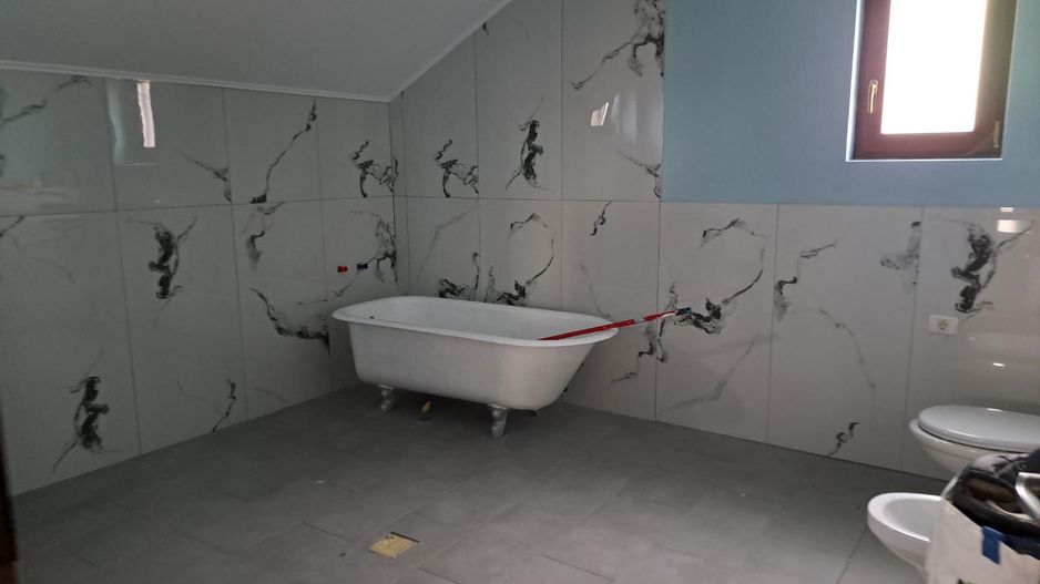 Ideala pentru o familie-casa la cheie - Poză 3