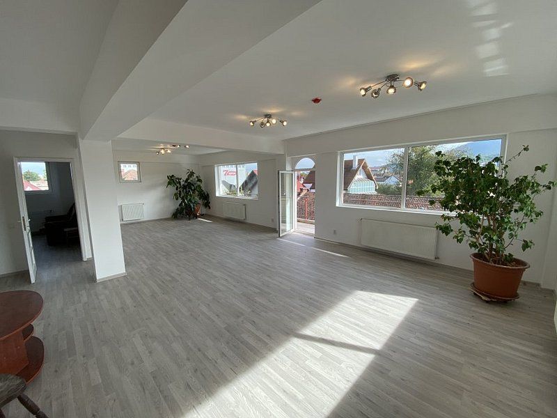 Casa P+2+M de inchiriat in zona Blumana - Brasov - Poză 4