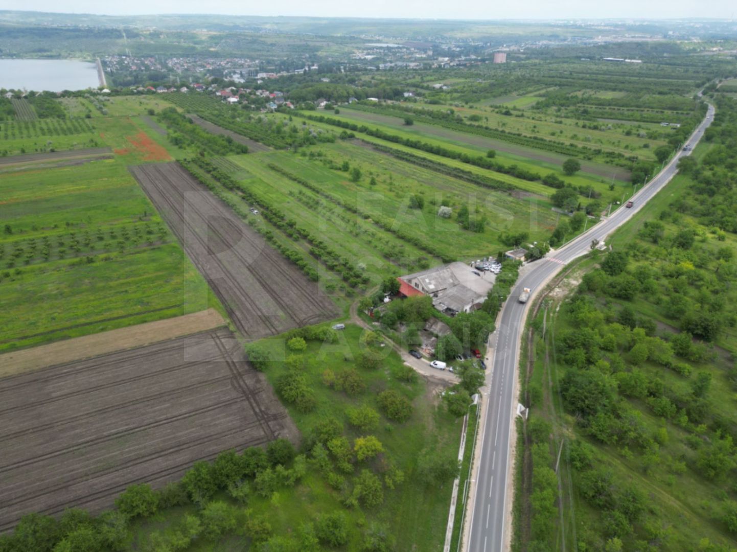Spre vânzare  teren agricol, comuna Trușeni - Poză 6