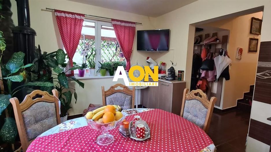 Casa de vanzare, Ultracentral, Pretabil Pensiune/Birouri/Cabinet - Poză 2