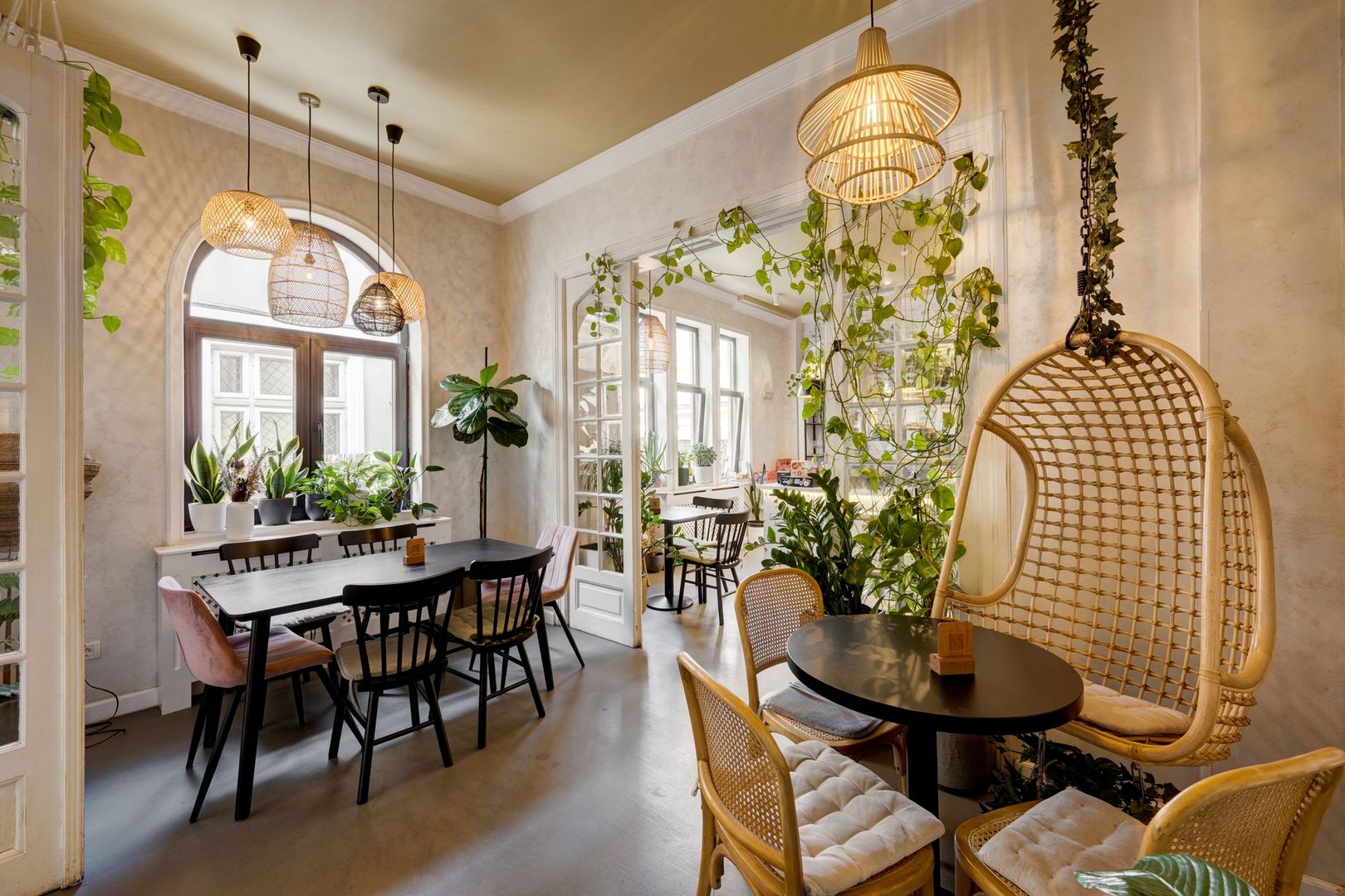 Vindem Afacerea ! Mini Hotel + Cafenea/ Restaurant ! Parcul Carol ! - Poză 27