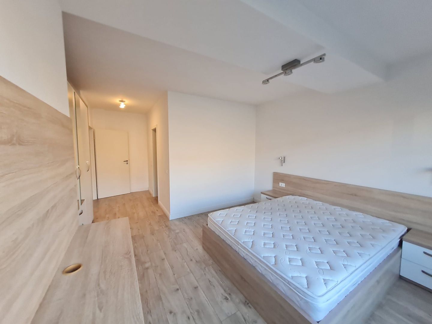 Apartament generos 4 camere zona Elisabetin - Poză 20
