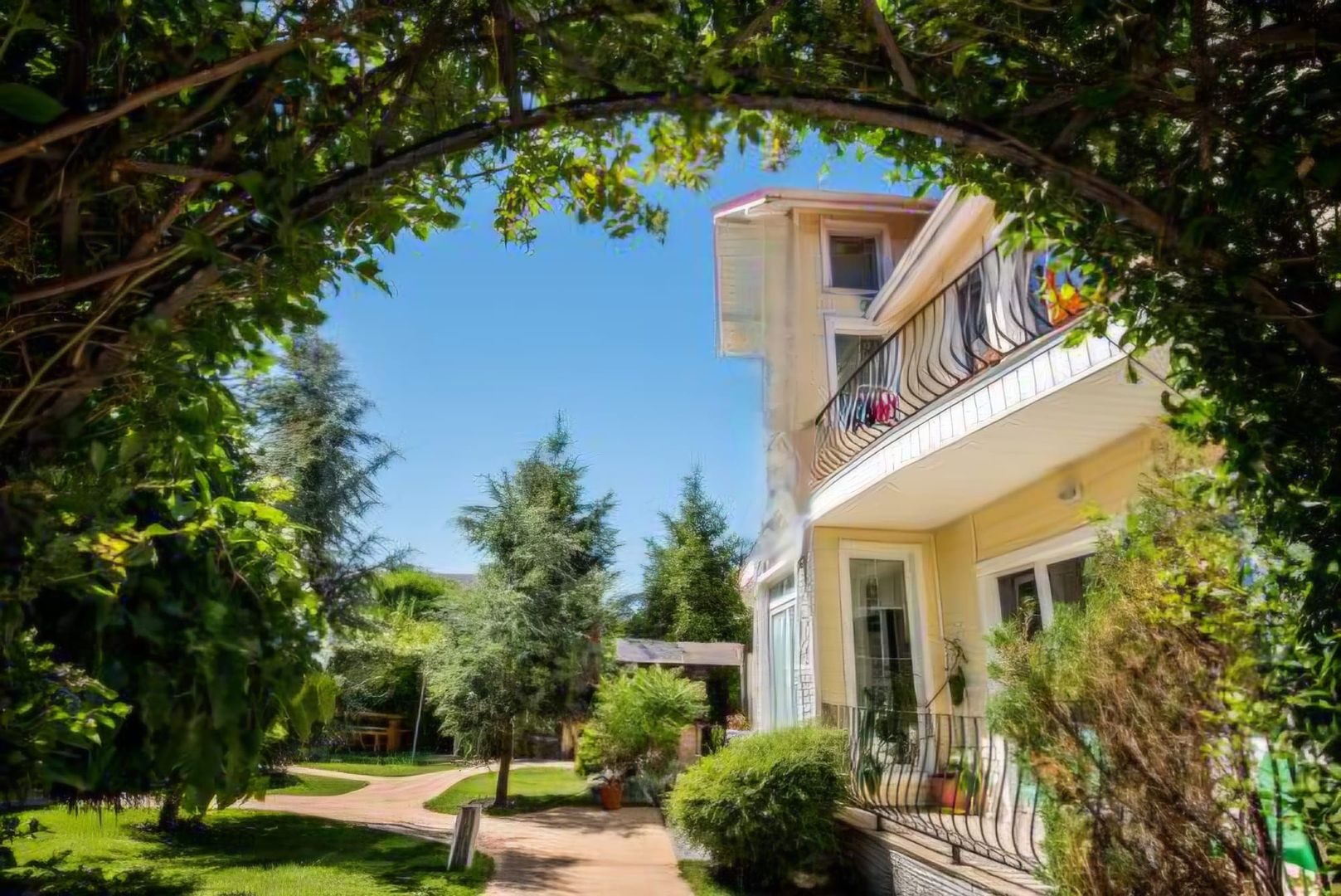 Pensiune moderna de vanzare in Eforie Nord - Poză 3