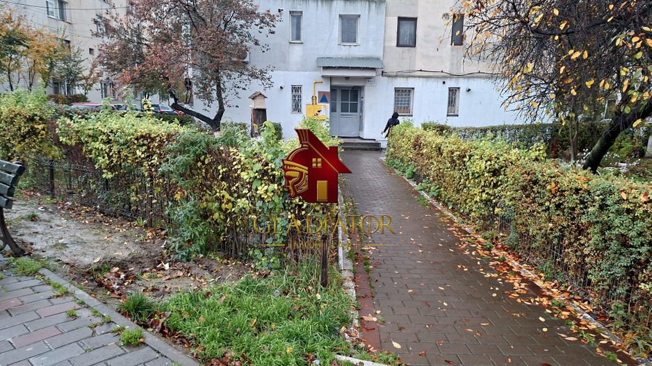 Apartament 3 camere, decomandat, Alexandru cel Bun, et 8 din 10, liber - Poză 10