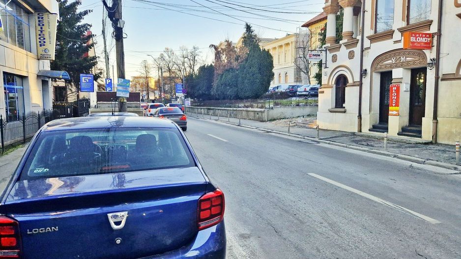 AZURA Imobiliare - Spatiu Comercial Bulevard Ultracentral Pitesti - Poză 9