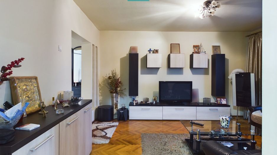 Apartament panoramic cu 4 camere zona 300 - Poză 1
