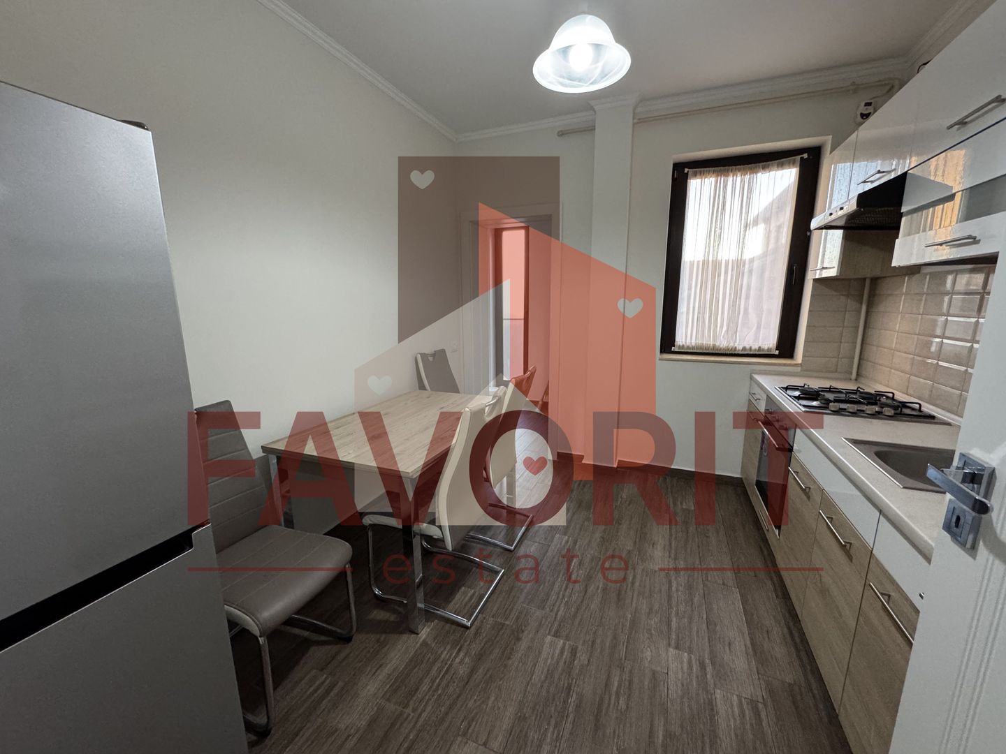 Apartament cu 3 camere decomandat mobilat si utilat - Poză 4