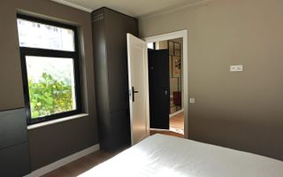 CENTRU - apartament la curte comuna ultrafinisat cu 2 locuri de parcare - Poză 4