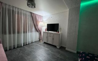 De vanzare apartament 3 camere Parter Mazepa 1 - Poză 4